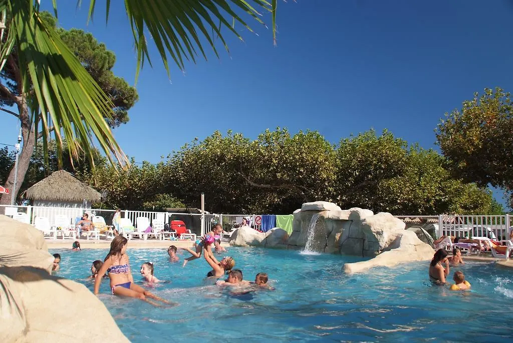 La Pinede Camping Campsite